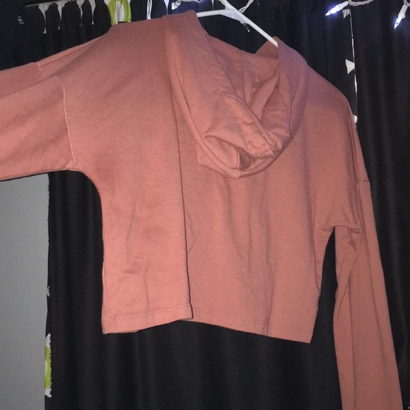 Cropped distressed hoodie - Picture 2 of 3